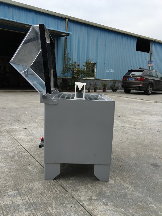 鹽霧試驗機(jī)側(cè)面